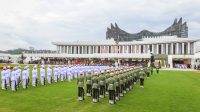 Suasana upacara Peringatan Detik-detik Proklamasi Kemerdekaan Republik Indonesia (RI) di lapangan upacara Istana Negara Ibu Kota Nusantara (IKN), Penajam Paser Utara, Kalimantan Timur, Sabtu (17/8/2024). Merah Putih Berkibar di IKN: Perayaan Hari Kemerdekaan ke-79 yang Bersejarah