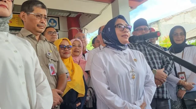 Menteri PPPA Arifah Fauzi usai meninjau Program Makan Bergizi Gratis di sekolah yang ada di Jakarta Timur (Foto: Ist)
